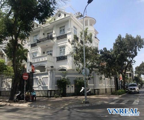 cho thue biet thu quan 3 mat tien duong truong dinh phuong 6 quan 3 20000 