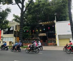 cho thue mat bang quan 3 mat tien duong dien bien phu dt  15x23m 2 tang gia 130 trieu thang