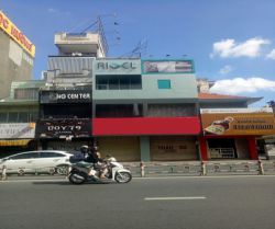 cho thue nha mat tien phan dang luu dt 8 x 18m 1t 3l