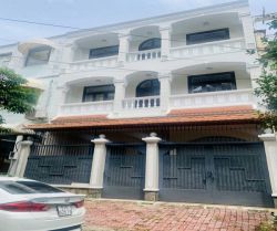 cho thue biet thu quan binh thanh duong mieu noi dt  82x16m 3 tang gia 50 trieu thang