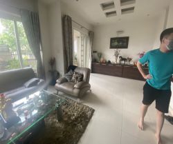 cho thue biet thu duong phan xich long dt 8 x 18m 1h 1t 3lgia 190 tr th