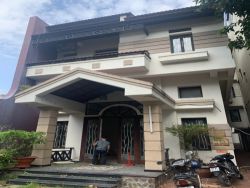 cho thue nha quan 1 mat tien duong phan ton p  da kao quan 1 80 trieu