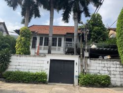 cho thue nha quan 3 hem duong tu xuong phuong 7 quan 3 7500 