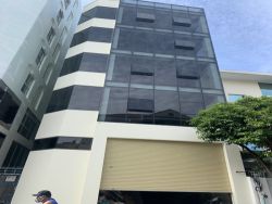 cho thue nha quan 1 mat tien duong ho hao hon p  co giang quan 1 300 trieu