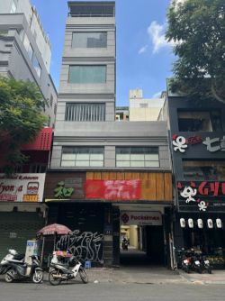 cho thue 2 mat tien dong du phuong ben nghe quan 1