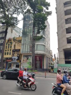 cho thue nha can goc mat tien duong 3 2 8x15 2 lau gia 180 trieu