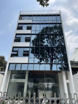 ban toa nha duong lam son p2 tan binh dt 11 x 23m 1 ham 8 tang gia ban 69 ty