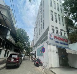 cho thue toa nha goc 2 mt hai ba trung dt 63 x 20m 1 tret 5 lau gia 180tr th