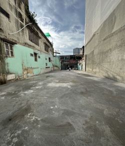 Cho thuê đất trống Đường Xô Viết Nghệ Tĩnh đoạn 2 chiều, Diện tích 7,5mx28m, Nở hậu 9m, Giá 60tr/th