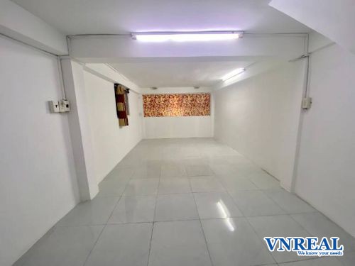 Cho thuê mặt bằng Đường Hồ Xuân Hương, Diện tích 4,5mx19m, Giá 20tr/th